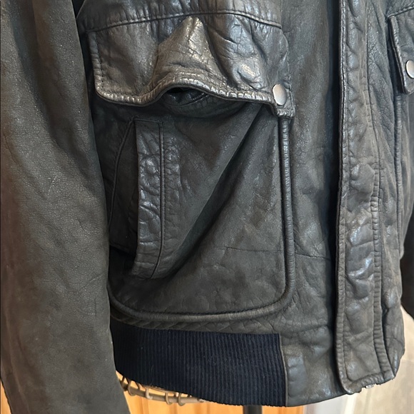 U2 Wear Me Out Black Bomber Leather Jacket, size 38. Zip, snap front. - Picture 4 of 14